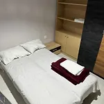 Sykies Apartment